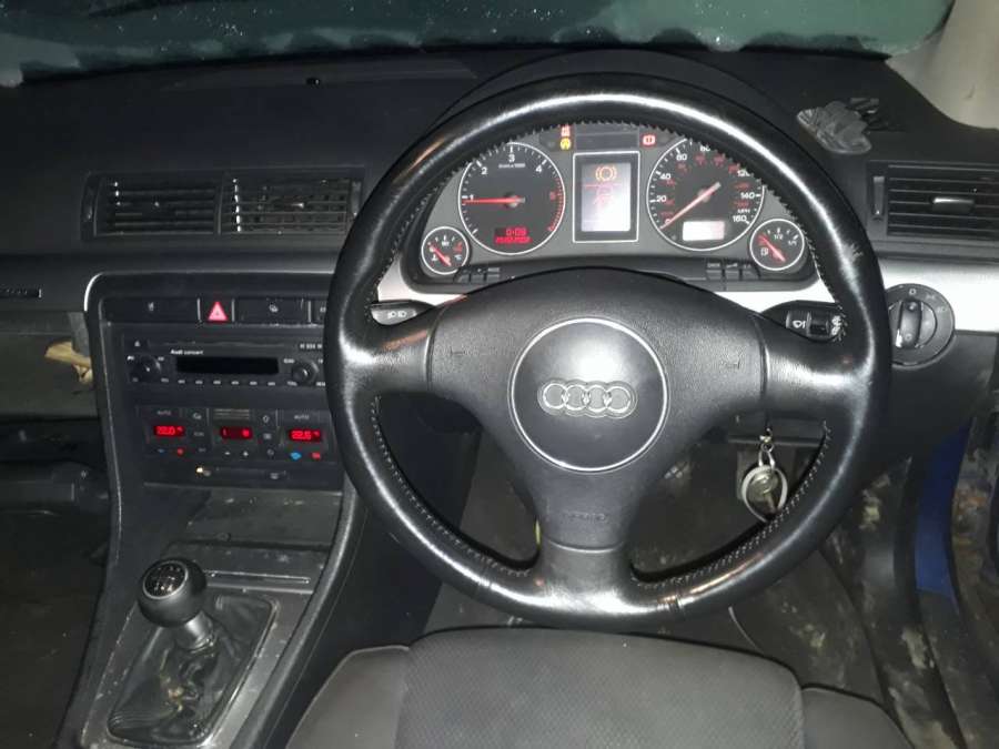 Ручка двери наружная передняя правая Audi A4 B6 (2000-2006) Универсал 2003г. | Фото № 9 Ручка двери наружная передняя правая Audi A4 B6 (2000-2006) Универсал 2003г. - Фото 9