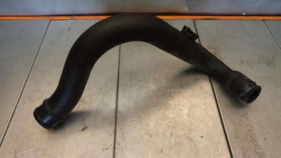 7M0145958F 95VW10C352BC 3A0145972A Патрубок интеркулера  Volkswagen Sharan 1 поколение 1996г. | Фото № 3  7M0145958F 95VW10C352BC 3A0145972A Патрубок интеркулера  Volkswagen Sharan 1 поколение 1996г. - Фото 3