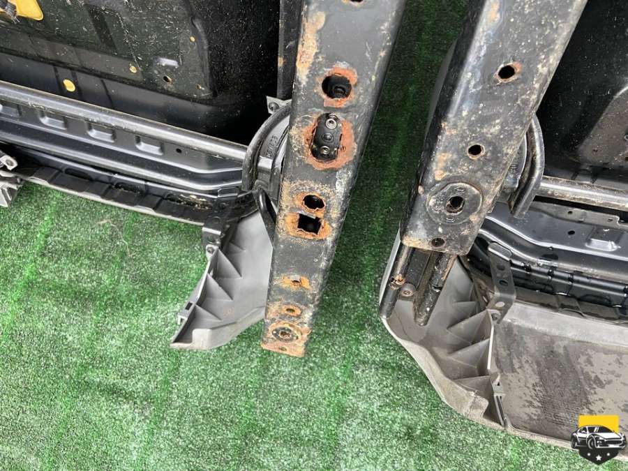 6Q4881105DD6Q4881106DD Салон (комплект сидений) Volkswagen Caddy 2010г. | Фото № 13 6Q4881105DD6Q4881106DD Салон (комплект сидений) Volkswagen Caddy 2010г. - Фото 13