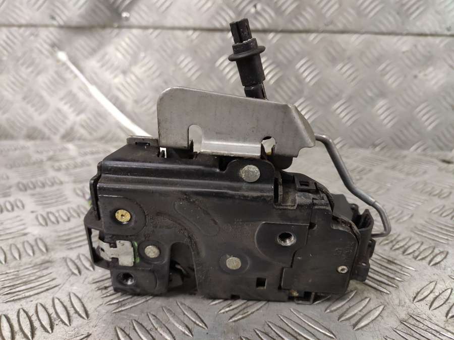 4B1837015G Замок двери передней левой  Audi A6 C5 (S6,RS6) 2004г. | Фото № 3  4B1837015G Замок двери передней левой  Audi A6 C5 (S6,RS6) 2004г. - Фото 3