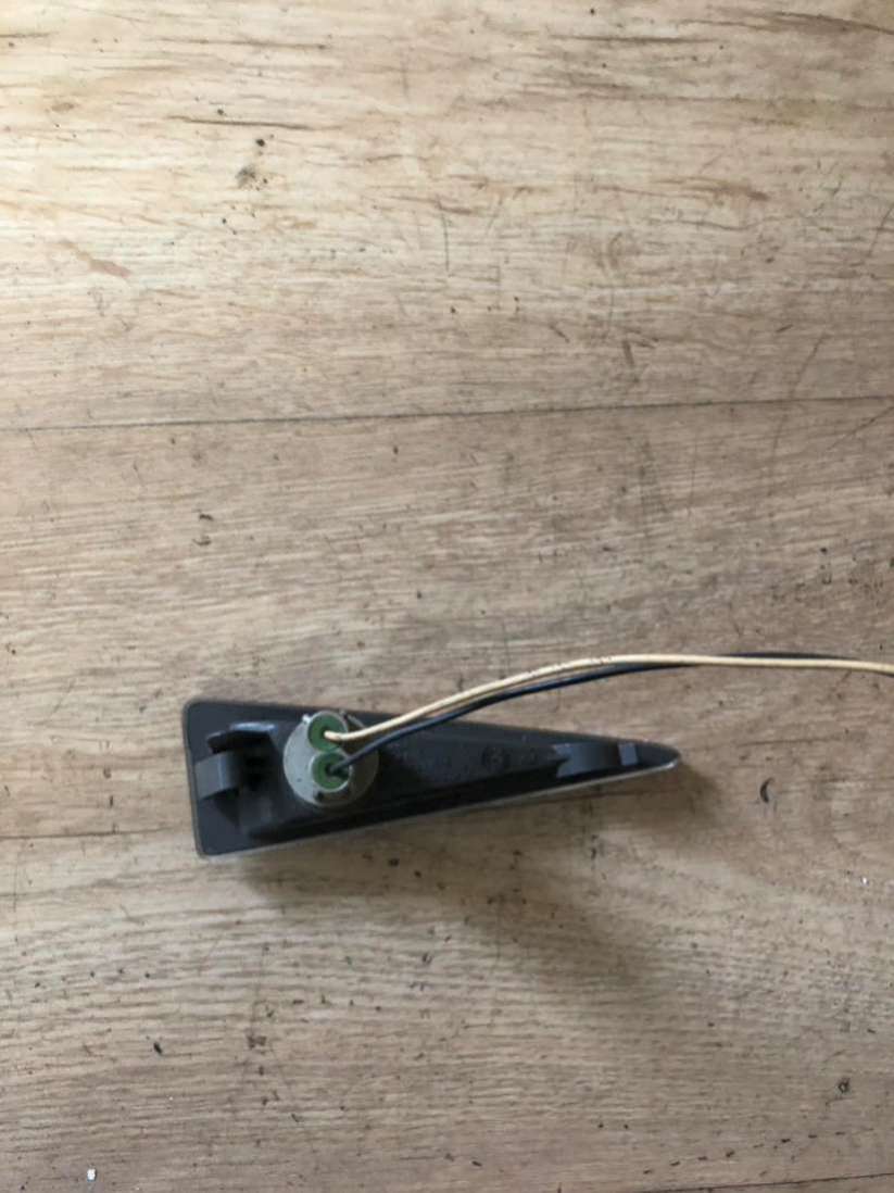 Повторитель передний правый Renault Scenic 2 2004г. | Фото № 1 Повторитель передний правый Renault Scenic 2 2004г. - Фото 1