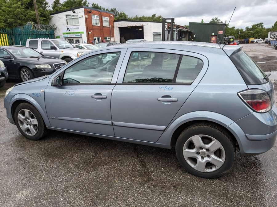 90539246 Подушка (опора) крепления двигателя Opel Astra H (2004-2014) Хетчбэк 5дв. 2007г. | Фото № 10 90539246 Подушка (опора) крепления двигателя Opel Astra H (2004-2014) Хетчбэк 5дв. 2007г. - Фото 10