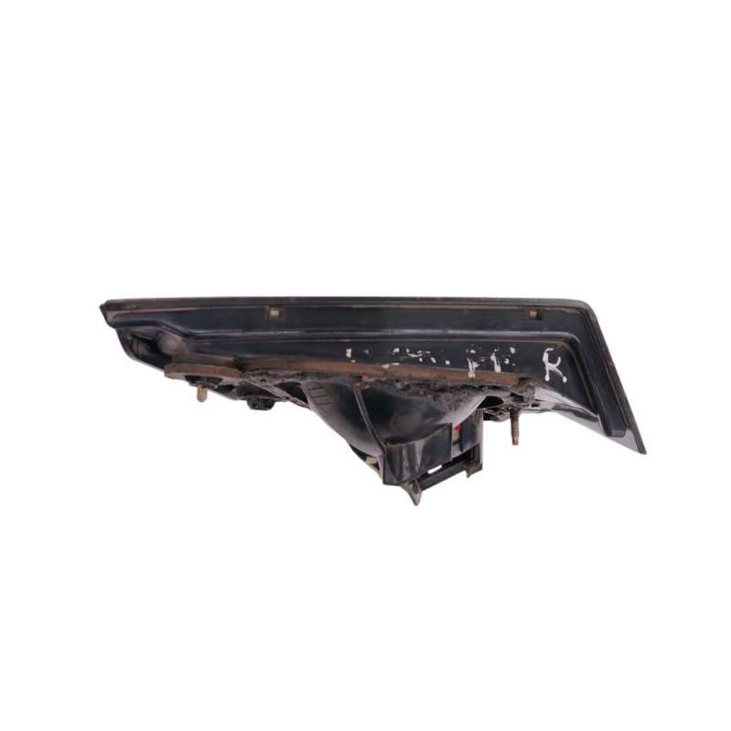 23180204 Фонарь крышки багажника правый Nissan Primera P11 1997г. | Фото № 2 23180204 Фонарь крышки багажника правый Nissan Primera P11 1997г. - Фото 2