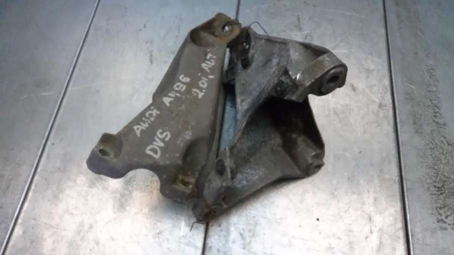 8E0199307A Кронштейн двигателя  Audi A4 B6 2004г. | Фото № 1  8E0199307A Кронштейн двигателя  Audi A4 B6 2004г. - Фото 1