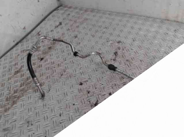 Трубка кондиционера BMW 3 E36 (1991 - 1998) Хэтчбек (3-дв) 1995г. | Фото № 2 Трубка кондиционера BMW 3 E36 (1991 - 1998) Хэтчбек (3-дв) 1995г. - Фото 2