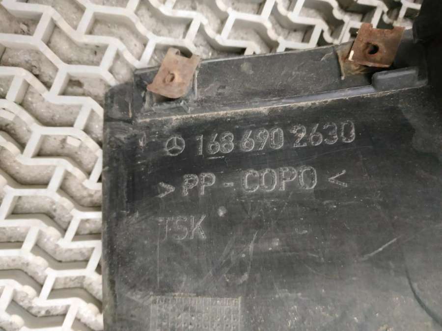 1686902630 Подкрылок передний правый Mercedes-Benz A W168 рест. W168 2002г. | Фото № 2 1686902630 Подкрылок передний правый Mercedes-Benz A W168 рест. W168 2002г. - Фото 2