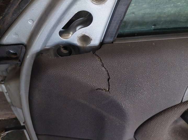 Дверь передняя правая  Alfa Romeo 147 1 поколение (2000-2004) 2000г. | Фото № 6   Дверь передняя правая  Alfa Romeo 147 1 поколение (2000-2004) 2000г. - Фото 6