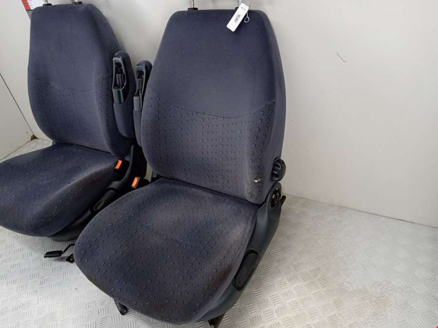Салон (сидения) комплект Volkswagen Sharan 1 (1995-2010) Минивэн 1999г. | Фото № 3 Салон (сидения) комплект Volkswagen Sharan 1 (1995-2010) Минивэн 1999г. - Фото 3