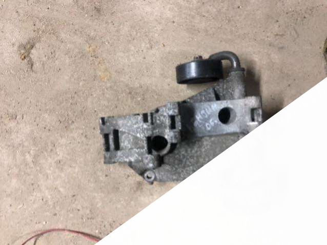 Кронштейн генератора Volkswagen Golf 3 1995г. | Фото № 1 Кронштейн генератора Volkswagen Golf 3 1995г. - Фото 1