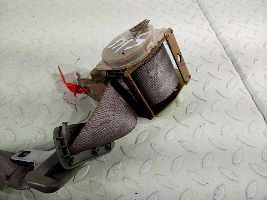 Ремень безопасности задний правый Toyota Camry (XV30) (2001-2006) Седан 2002г. | Фото № 3 Ремень безопасности задний правый Toyota Camry (XV30) (2001-2006) Седан 2002г. - Фото 3