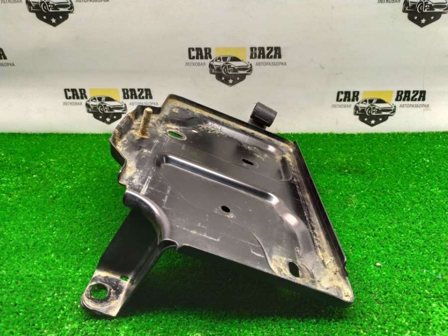 Крепление аккумулятора Opel Meriva A 2004г. | Фото № 5 Крепление аккумулятора Opel Meriva A 2004г. - Фото 5