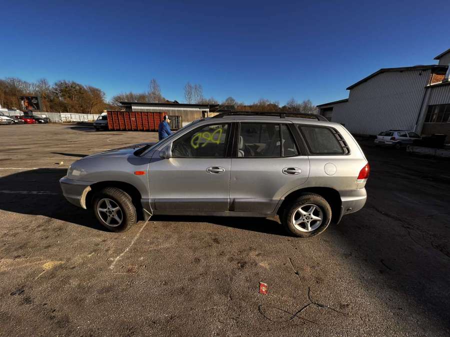 Ограничитель открывания двери задней Hyundai Santa Fe 1 (SM) (2000-2006) Внедорожник 5дв. 2004г. | Фото № 11 Ограничитель открывания двери задней Hyundai Santa Fe 1 (SM) (2000-2006) Внедорожник 5дв. 2004г. - Фото 11