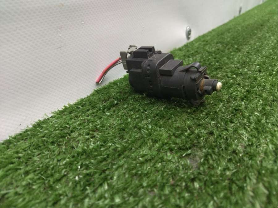 3M5T-13480AC Датчик педали тормоза (лягушка) Renault Master 2 2000г. | Фото № 3 3M5T-13480AC Датчик педали тормоза (лягушка) Renault Master 2 2000г. - Фото 3