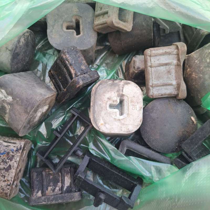 Крепление кассеты радиаторов BMW 5 E39 2000г. | Фото № 1 Крепление кассеты радиаторов BMW 5 E39 2000г. - Фото 1