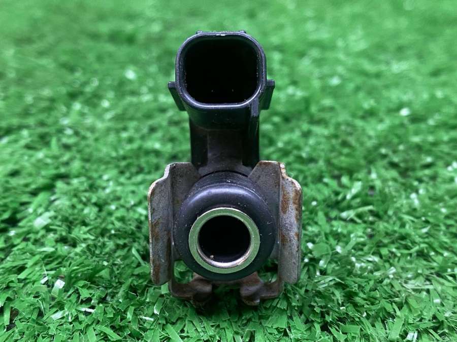 166001KT0A Форсунка топливная  Nissan Juke YF15 F15 2013г. | Фото № 4  166001KT0A Форсунка топливная  Nissan Juke YF15 F15 2013г. - Фото 4