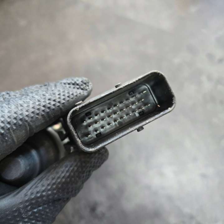 9776101432203 Моторчик стеклоподъемника Seat Toledo 2 поколение (1998-2004) 1998г. | Фото № 1 9776101432203 Моторчик стеклоподъемника Seat Toledo 2 поколение (1998-2004) 1998г. - Фото 1