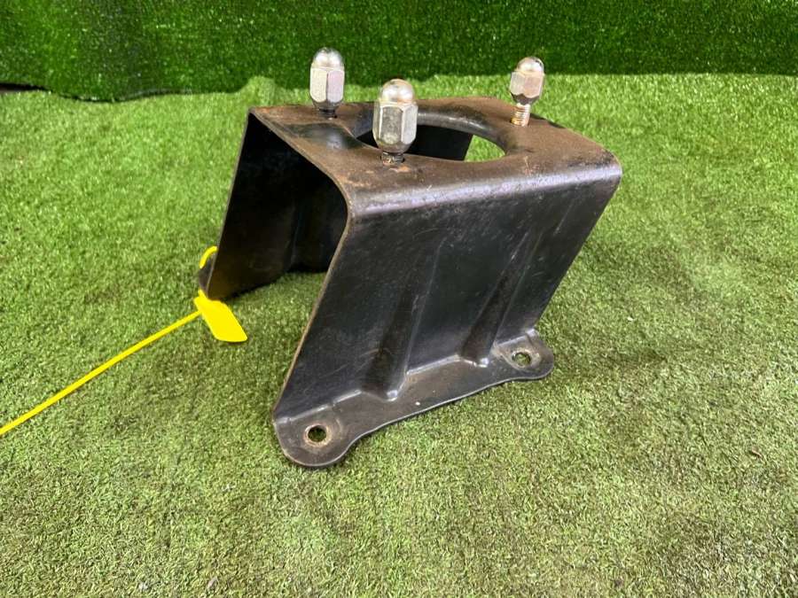 5190387615000519038761900051903876220005190387623000 Крепление запаски  Daihatsu Rocky рест. 1995г. | Фото № 6  5190387615000519038761900051903876220005190387623000 Крепление запаски  Daihatsu Rocky рест. 1995г. - Фото 6