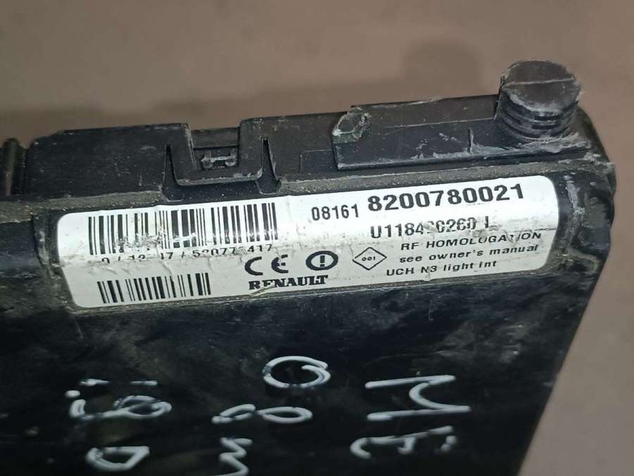 8200780021U118400260I Блок комфорта  Renault Megane 1 2002г. | Фото № 3  8200780021U118400260I Блок комфорта  Renault Megane 1 2002г. - Фото 3
