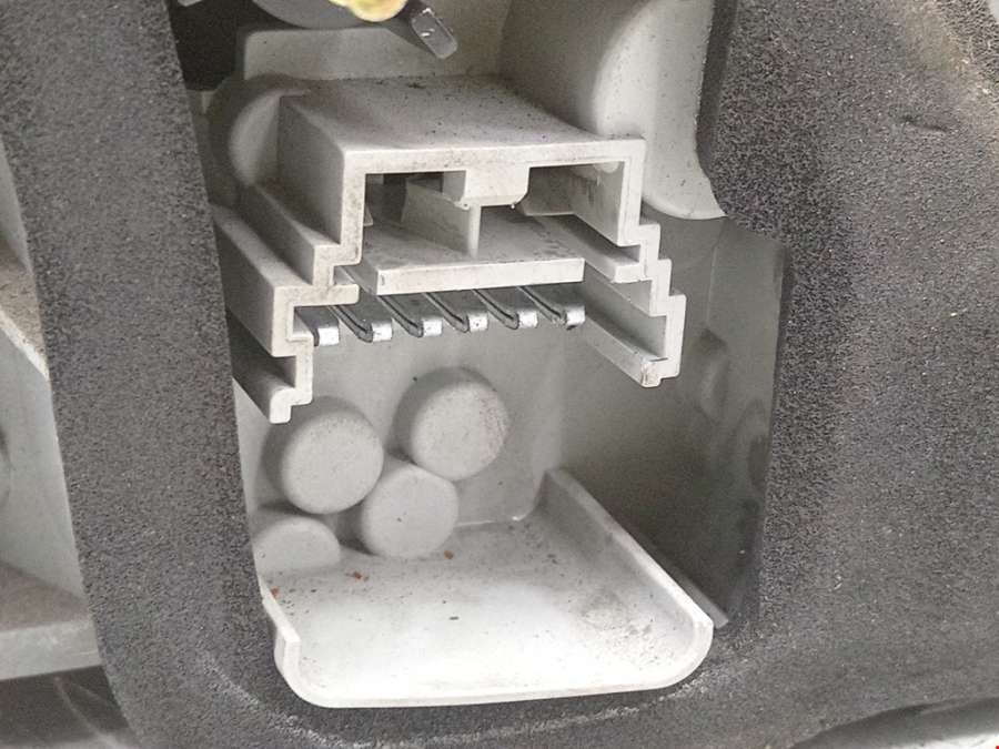 8200142688 Фонарь задний левый Renault Megane 2 (2002-2009) Кабриолет 2005г. | Фото № 4 8200142688 Фонарь задний левый Renault Megane 2 (2002-2009) Кабриолет 2005г. - Фото 4