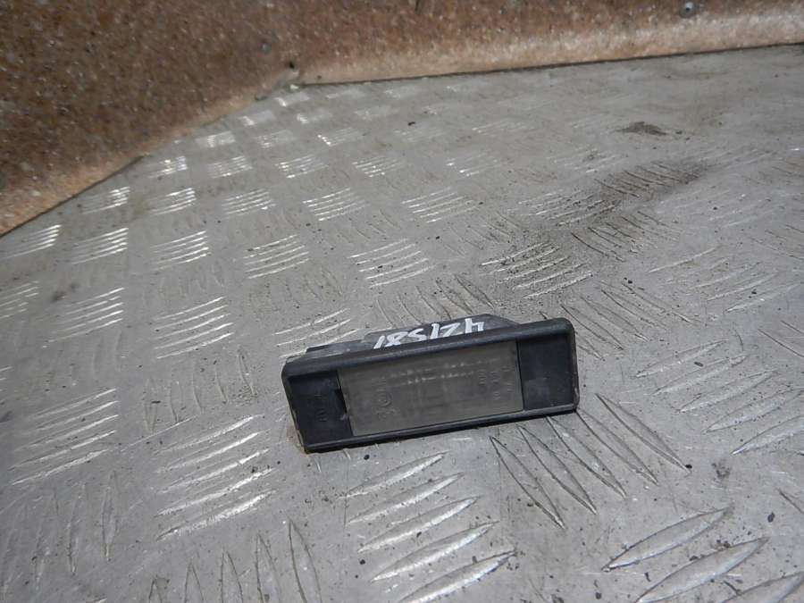 6340G9 Фонарь подсветки номера  Peugeot 308 0000г. | Фото № 1  6340G9 Фонарь подсветки номера  Peugeot 308 0000г. - Фото 1