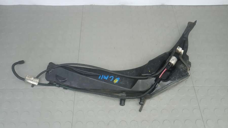 Бачок омывателя PEUGEOT 308 2 2014г. | Фото № 5 Бачок омывателя PEUGEOT 308 2 2014г. - Фото 5