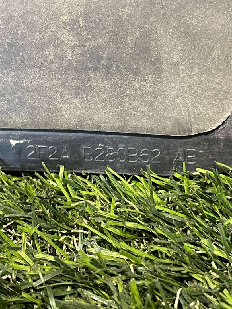 2F2AB280B62AB Решетка вентиляции кузова  Tesla Model 2022г. | Фото № 2  2F2AB280B62AB Решетка вентиляции кузова  Tesla Model 2022г. - Фото 2