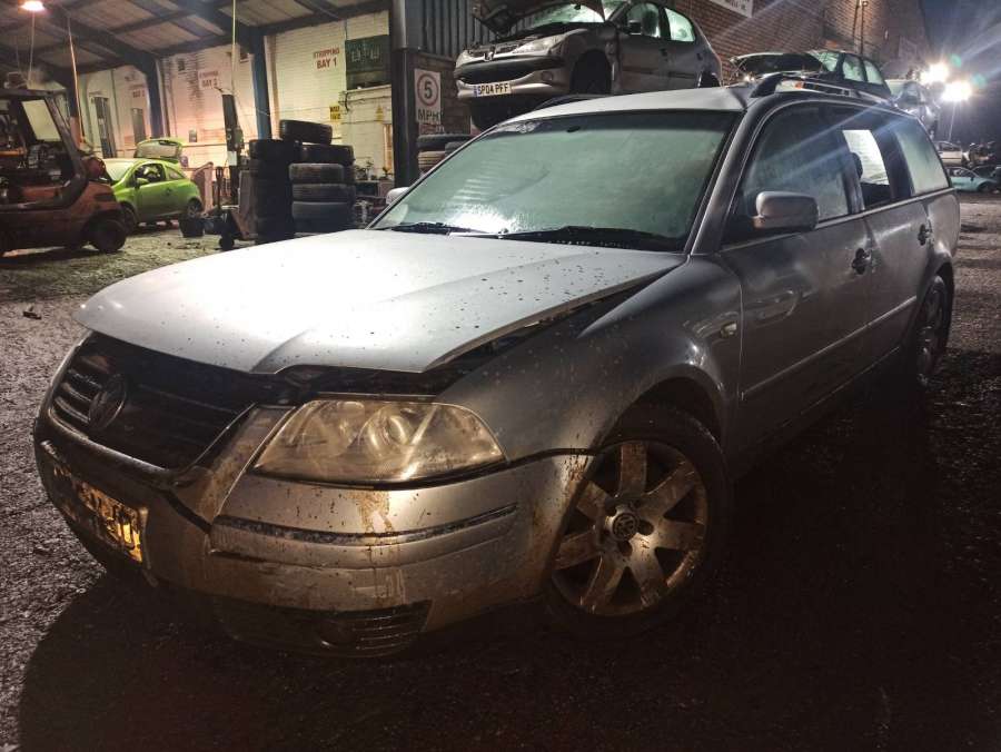 3B2837114 Ручка двери внутренняя передняя правая Volkswagen Passat 5 GP (2000-2005) Универсал 2001г. | Фото № 4 3B2837114 Ручка двери внутренняя передняя правая Volkswagen Passat 5 GP (2000-2005) Универсал 2001г. - Фото 4