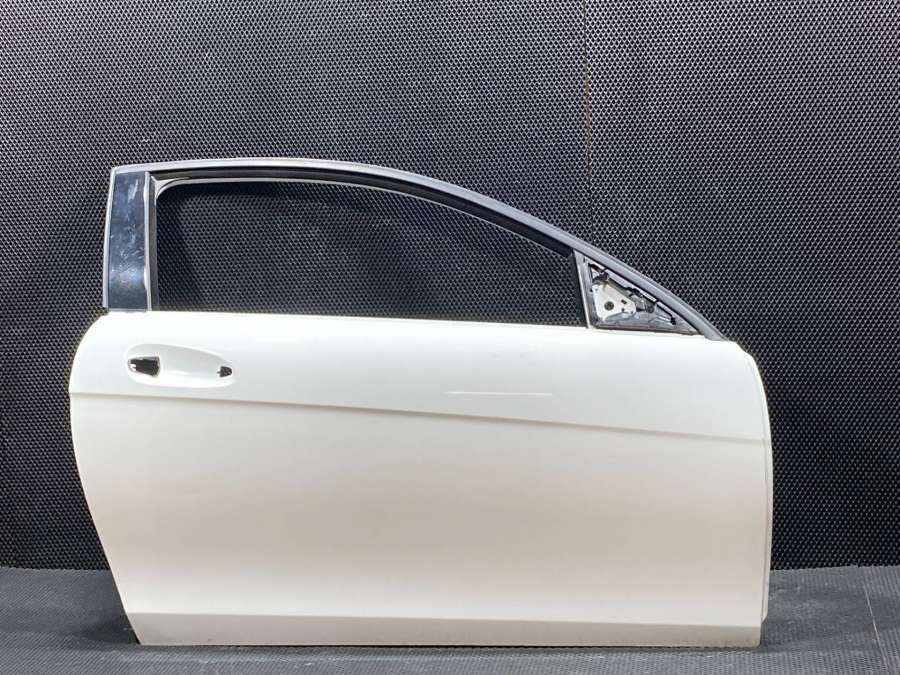 A2047220910 Дверь передняя правая Mercedes-Benz C W204 2010г. | Фото № 1 A2047220910 Дверь передняя правая Mercedes-Benz C W204 2010г. - Фото 1