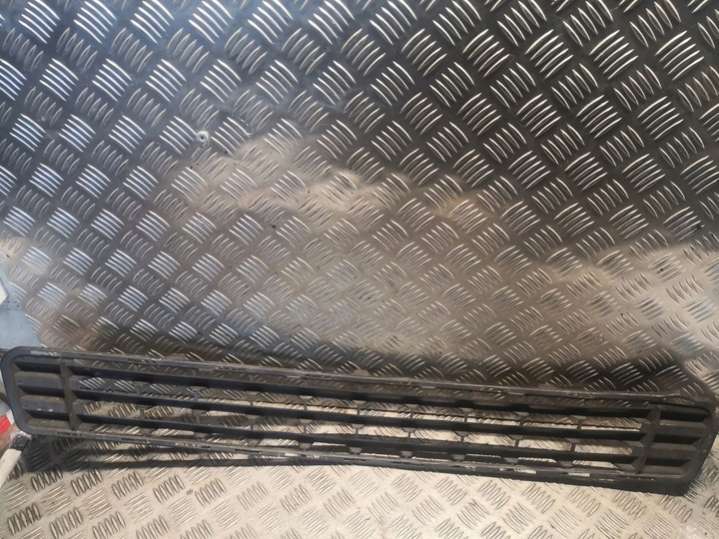 2048850023 Решетка радиатора Mercedes C W204/S204 (2007-2012) 2007г. | Фото № 4 2048850023 Решетка радиатора Mercedes C W204/S204 (2007-2012) 2007г. - Фото 4