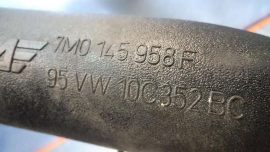 7M0145958F 95VW10C352BC 3A0145972A Патрубок интеркулера  Volkswagen Sharan 1 поколение 1996г. | Фото № 4  7M0145958F 95VW10C352BC 3A0145972A Патрубок интеркулера  Volkswagen Sharan 1 поколение 1996г. - Фото 4