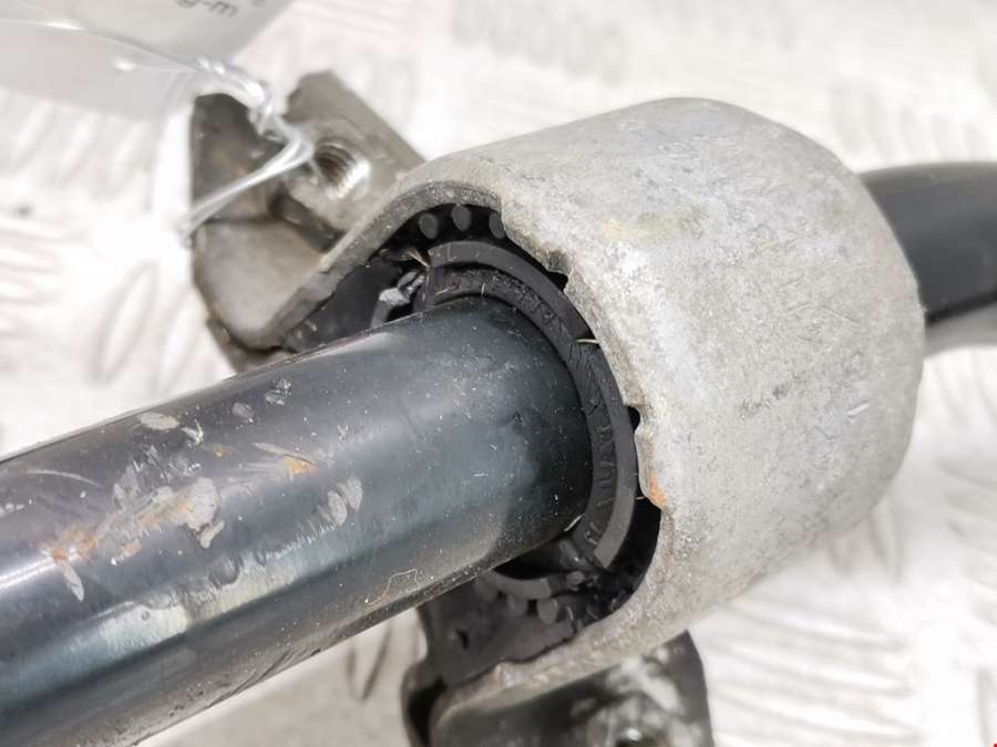 Стабилизатор подвески передний (поперечной устойчивости) Volkswagen Passat 7 (2012-2015) Седан 2011г. | Фото № 4 Стабилизатор подвески передний (поперечной устойчивости) Volkswagen Passat 7 (2012-2015) Седан 2011г. - Фото 4