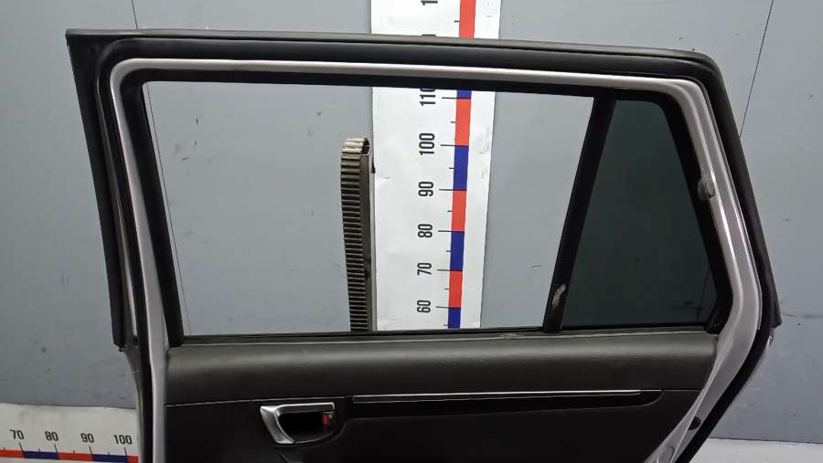 Дверь задняя правая HYUNDAI SANTA FE 2 0000г. | Фото № 14 Дверь задняя правая HYUNDAI SANTA FE 2 0000г. - Фото 14