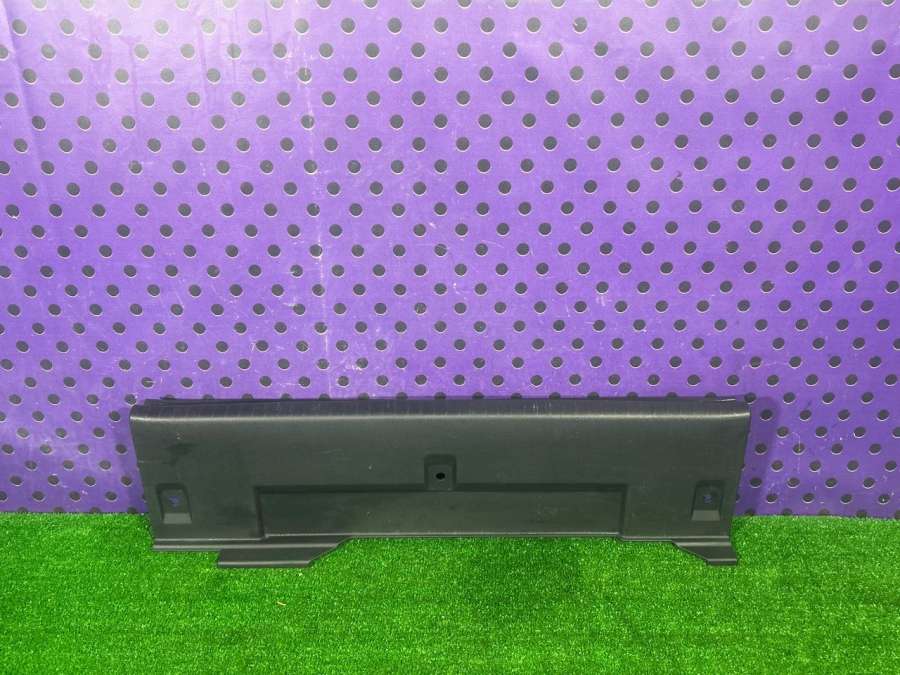 9823305980 Накладка замка багажника Peugeot 208 2 2019г. | Фото № 1 9823305980 Накладка замка багажника Peugeot 208 2 2019г. - Фото 1