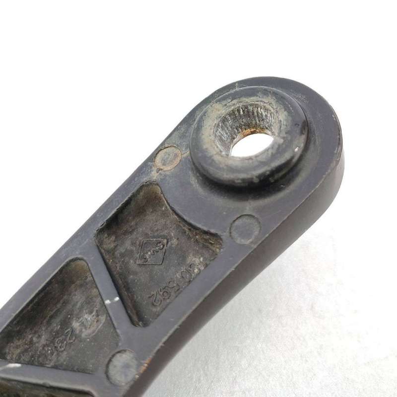 4B1955407D Поводок стеклоочистителя левый  Audi A6 C4 1995г. | Фото № 3  4B1955407D Поводок стеклоочистителя левый  Audi A6 C4 1995г. - Фото 3