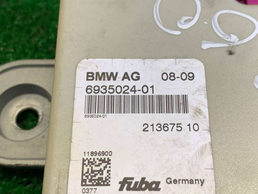 693502401 Усилитель антенны  BMW 5 E60/E61 2009г. | Фото № 9  693502401 Усилитель антенны  BMW 5 E60/E61 2009г. - Фото 9