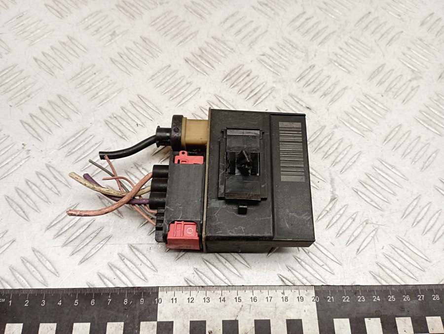 0180109519652021180 Блок управления вентилятором радиатора  Citroen Berlingo 2  (B9) 2014г. | Фото № 2  0180109519652021180 Блок управления вентилятором радиатора  Citroen Berlingo 2  (B9) 2014г. - Фото 2