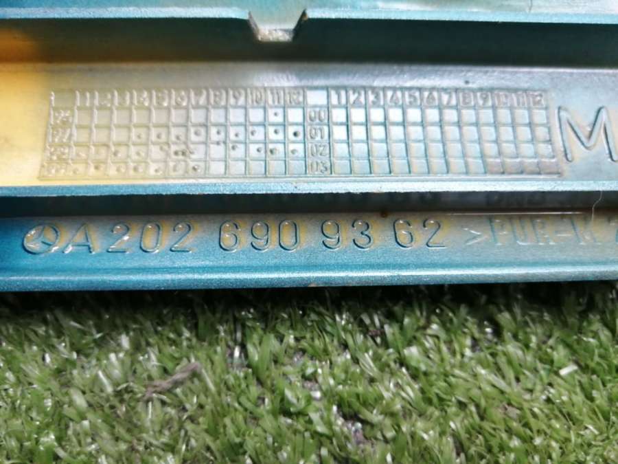 2026909362 Молдинг (накладка) двери передней левой Mercedes C W202 1996г. | Фото № 6 2026909362 Молдинг (накладка) двери передней левой Mercedes C W202 1996г. - Фото 6