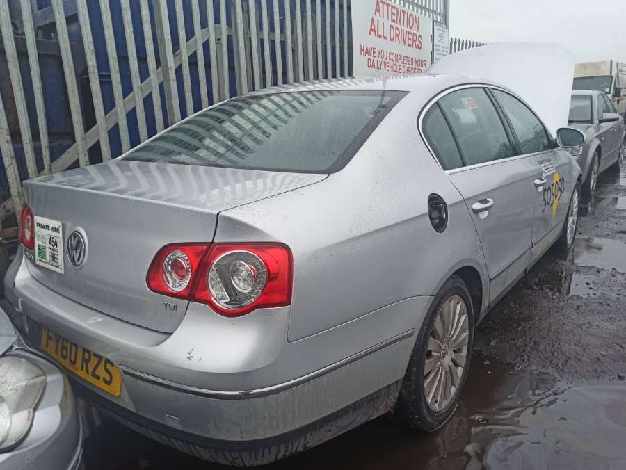 Теплообменник Volkswagen Passat 6 (2005-2010) Седан 2010г. | Фото № 8 Теплообменник Volkswagen Passat 6 (2005-2010) Седан 2010г. - Фото 8