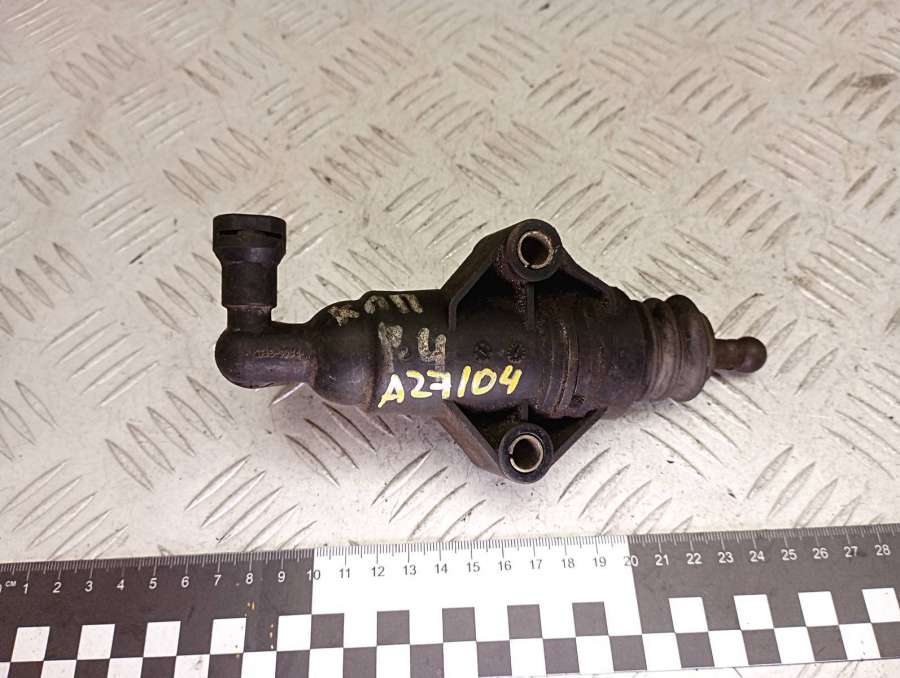 1J0721261F Цилиндр сцепления рабочий SEAT Cordoba 1996г. | Фото № 1 1J0721261F Цилиндр сцепления рабочий SEAT Cordoba 1996г. - Фото 1