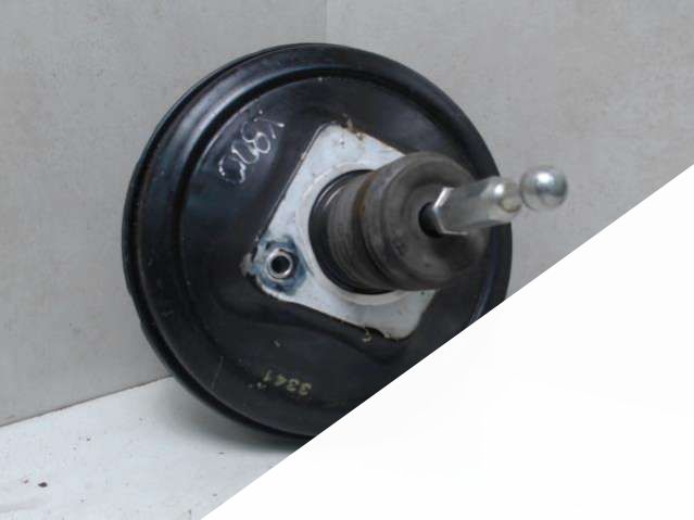 Усилитель тормозов вакуумный Audi A6 (C5) (1997 - 2004) Седан 2003г. | Фото № 1 Усилитель тормозов вакуумный Audi A6 (C5) (1997 - 2004) Седан 2003г. - Фото 1