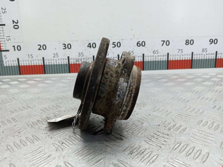 Ступица (кулак цапфа) передняя левая Volkswagen Passat 6 (2005-2010) Универсал 2005г. | Фото № 3 Ступица (кулак цапфа) передняя левая Volkswagen Passat 6 (2005-2010) Универсал 2005г. - Фото 3