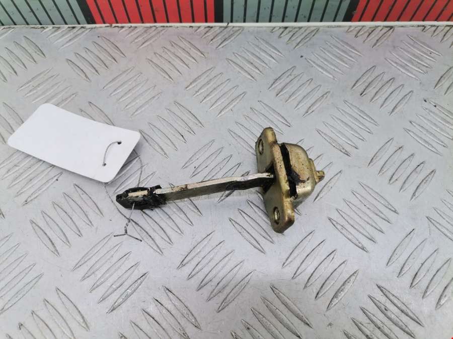 Ограничитель открывания двери передней Volkswagen Sharan 1 (1995-2010) Минивэн 2003г. | Фото № 2 Ограничитель открывания двери передней Volkswagen Sharan 1 (1995-2010) Минивэн 2003г. - Фото 2