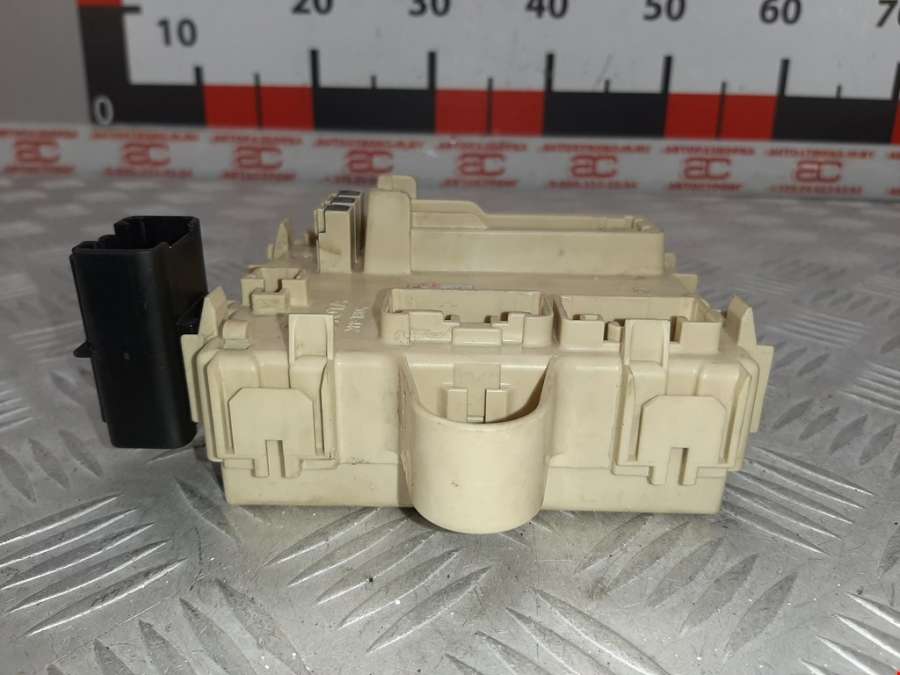 Блок комфорта Lexus RX 2 (XU30) (2003-2009) Внедорожник 5дв. 2007г. | Фото № 7 Блок комфорта Lexus RX 2 (XU30) (2003-2009) Внедорожник 5дв. 2007г. - Фото 7