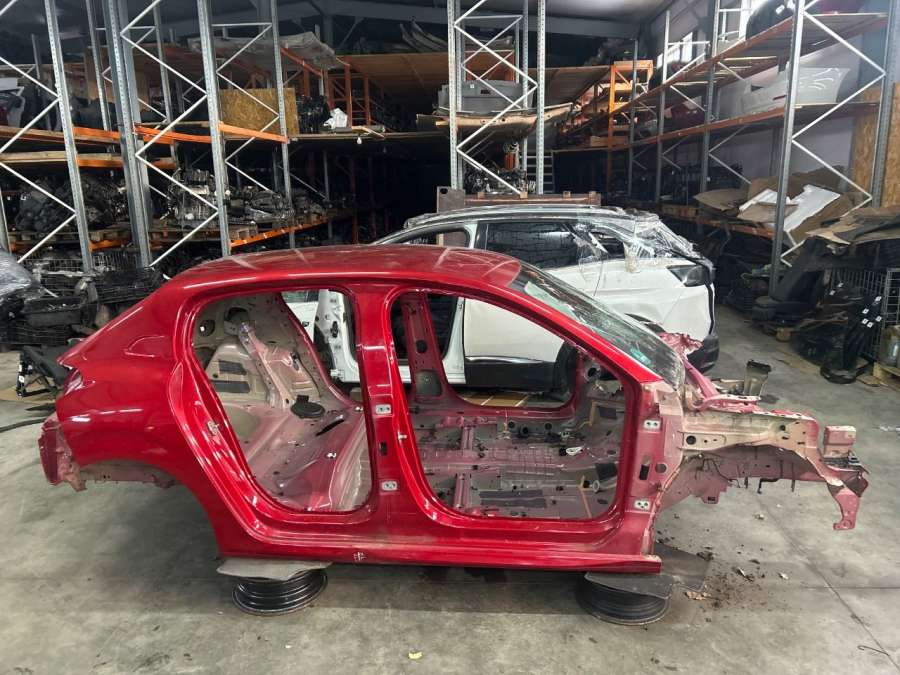 Порог правый Peugeot 208 2 2019г. | Фото № 1 Порог правый Peugeot 208 2 2019г. - Фото 1