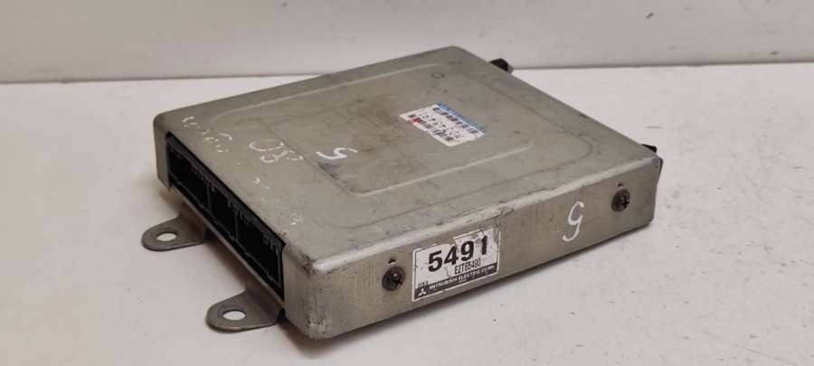 MD345491E2T65490 Блок управления двигателем  Mitsubishi Space Wagon 2 1998г. | Фото № 3  MD345491E2T65490 Блок управления двигателем  Mitsubishi Space Wagon 2 1998г. - Фото 3