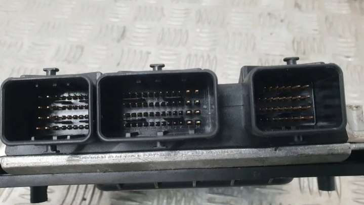 0281010886 Блок управления двигателем Citroen C5 1 поколение (2001-2004) 2001г. | Фото № 2 0281010886 Блок управления двигателем Citroen C5 1 поколение (2001-2004) 2001г. - Фото 2