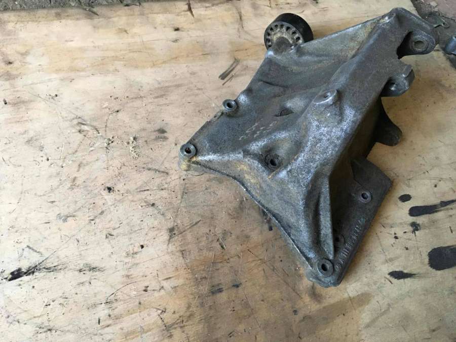 1110960645A1110960645 Кронштейн двигателя  Mercedes-Benz E W210/S210 1997г. | Фото № 2  1110960645A1110960645 Кронштейн двигателя  Mercedes-Benz E W210/S210 1997г. - Фото 2