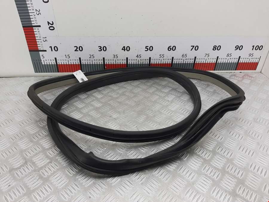 13170856 Уплотнитель двери Opel Astra H (2004-2014) Универсал 2005г. | Фото № 2 13170856 Уплотнитель двери Opel Astra H (2004-2014) Универсал 2005г. - Фото 2