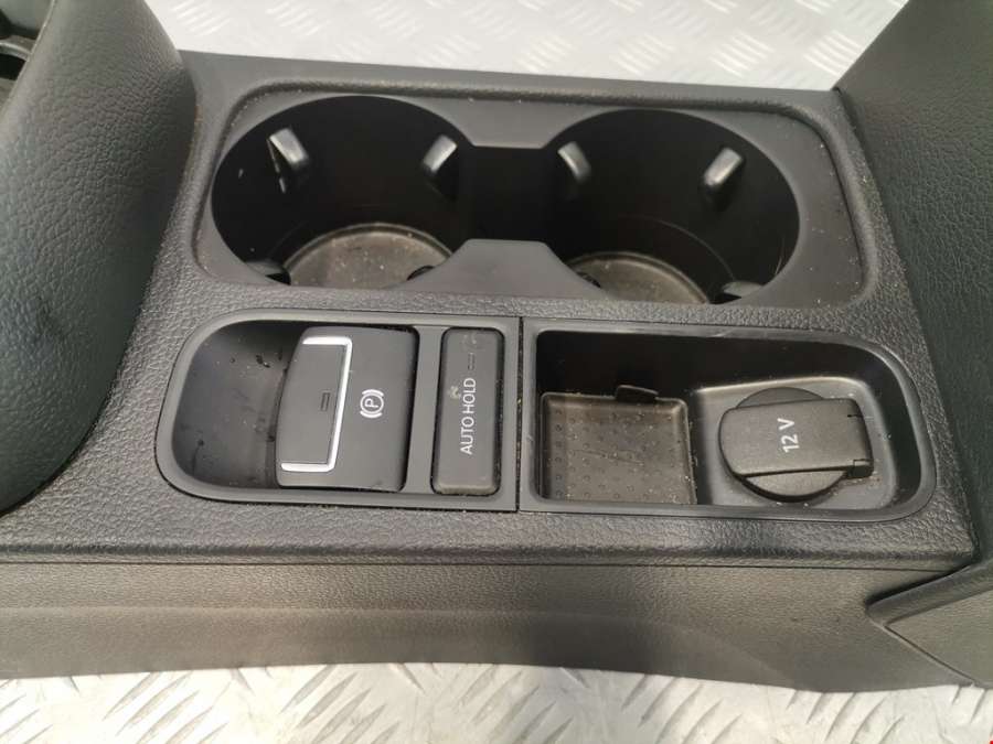 7N2863243 Подлокотник Volkswagen Sharan 2 (2010-2021) Минивэн 2011г. | Фото № 2 7N2863243 Подлокотник Volkswagen Sharan 2 (2010-2021) Минивэн 2011г. - Фото 2