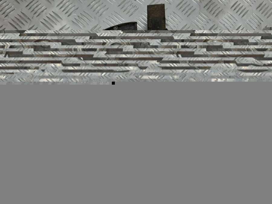 Ступица передняя правая Kia Carnival 2 2007г. | Фото № 1 Ступица передняя правая Kia Carnival 2 2007г. - Фото 1